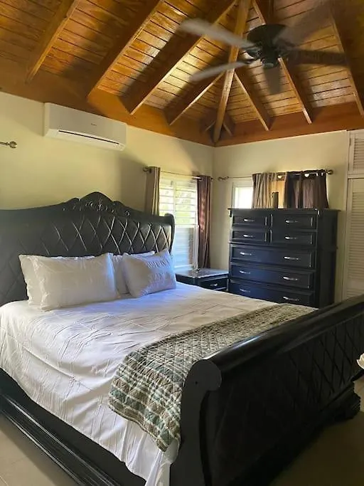 Holiday home Sunset Palms & Villa Management Ltd