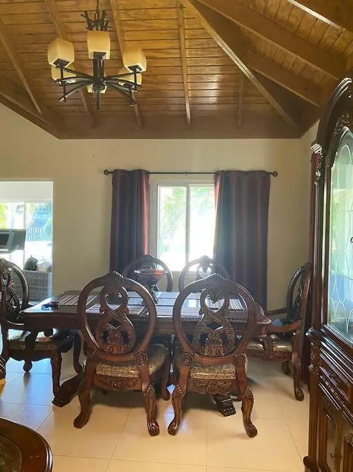 Holiday home Sunset Palms & Villa Management Ltd